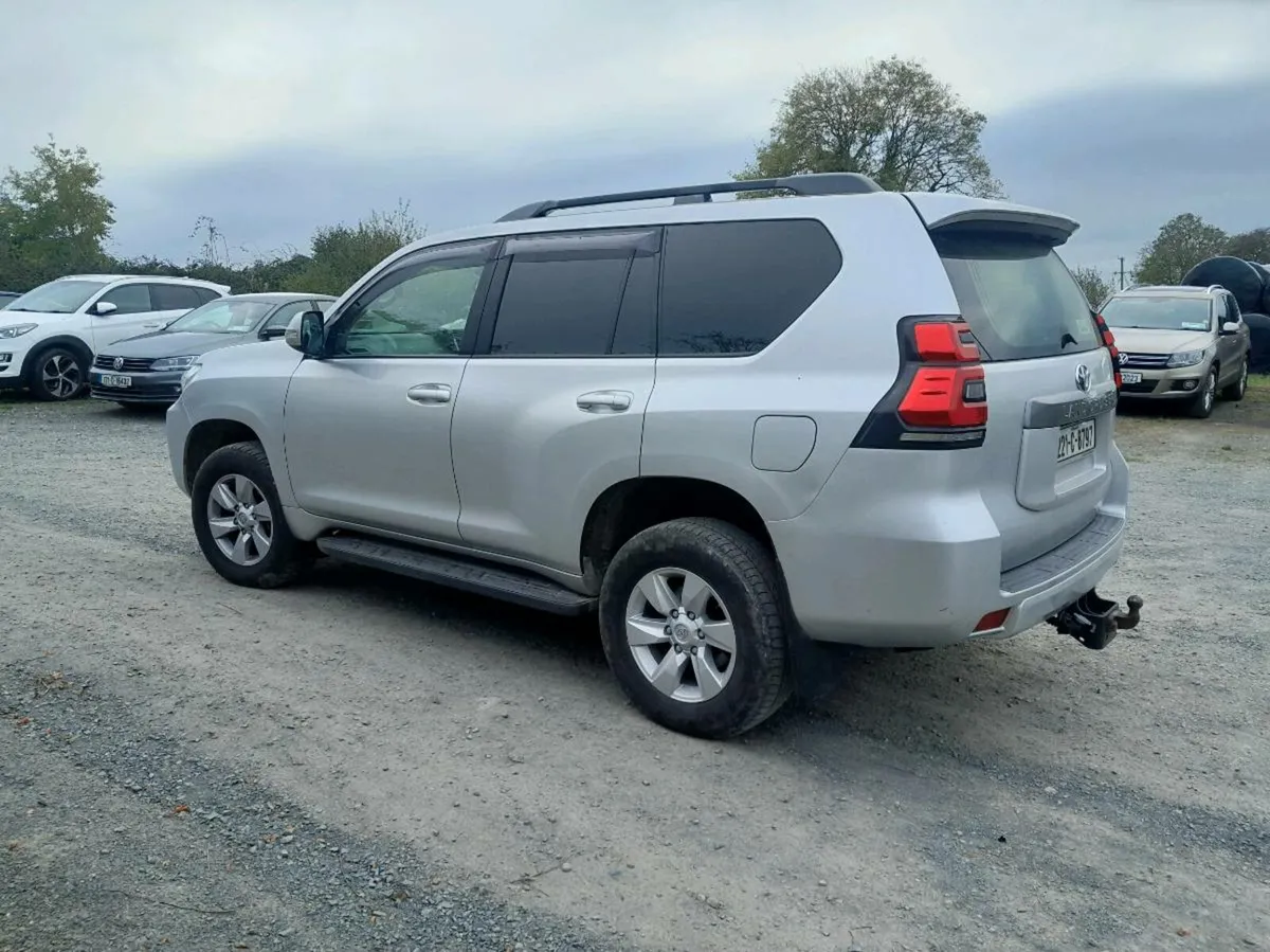 Toyota landcruiser - Image 4