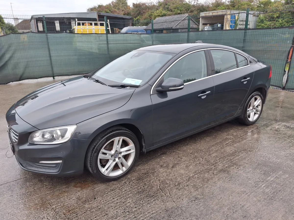 2017 Volvo S60 D3 2.0 Diesel.light Damage - Image 2