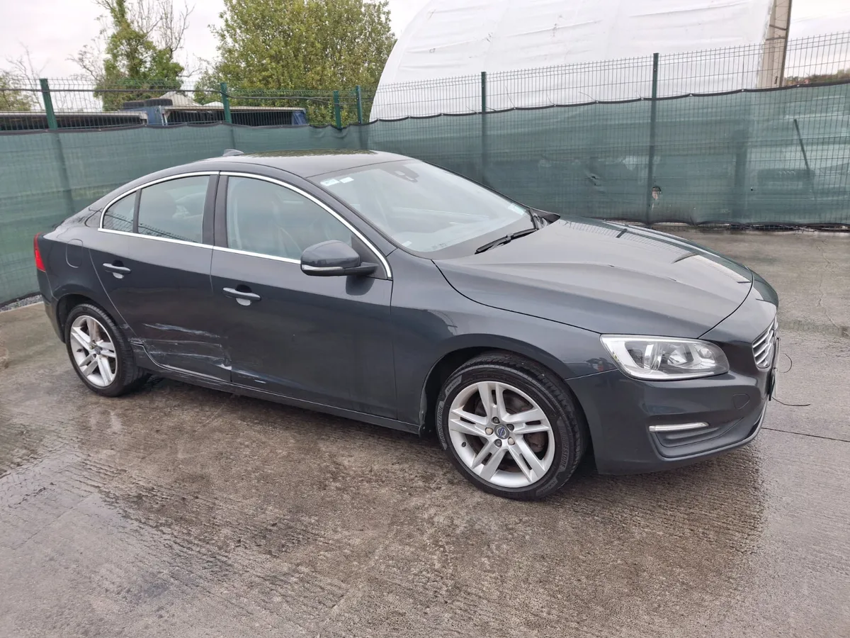 2017 Volvo S60 D3 2.0 Diesel.light Damage - Image 3