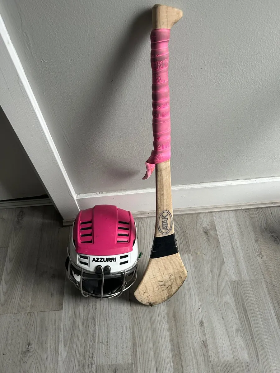 helmets with hurling sticks in perfec. - Image 4