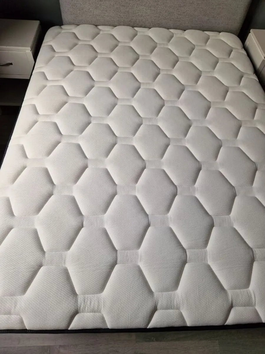 King Luxury Matress - Image 2