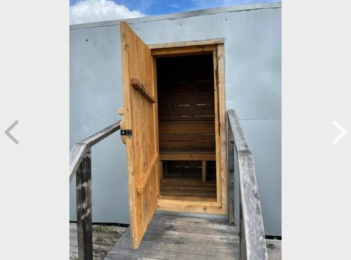 Mobile Rustic Sauna for 12 - Image 3