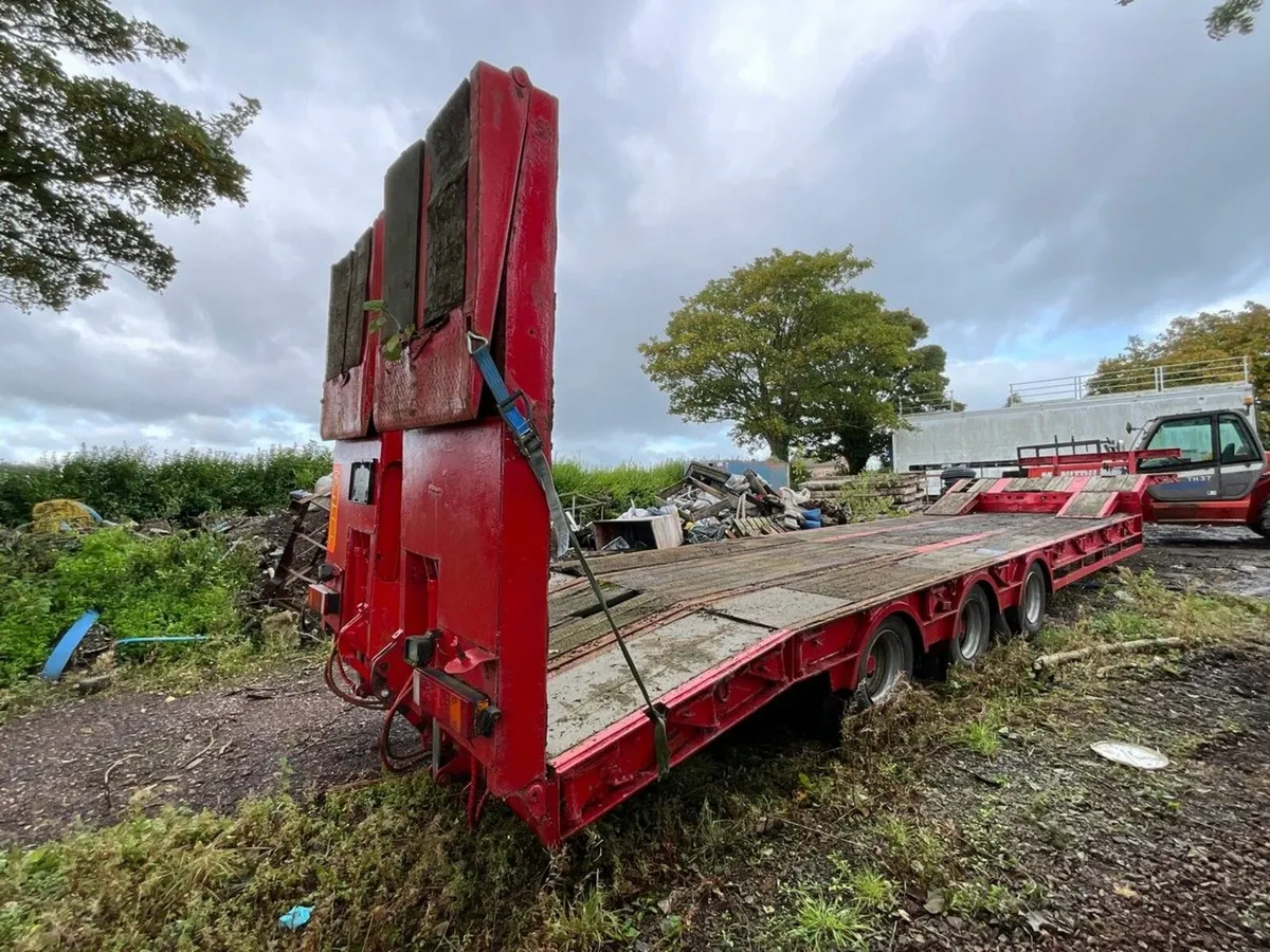 KING 45ft TRI AXLE LOW LOADER ON AIR - Image 3
