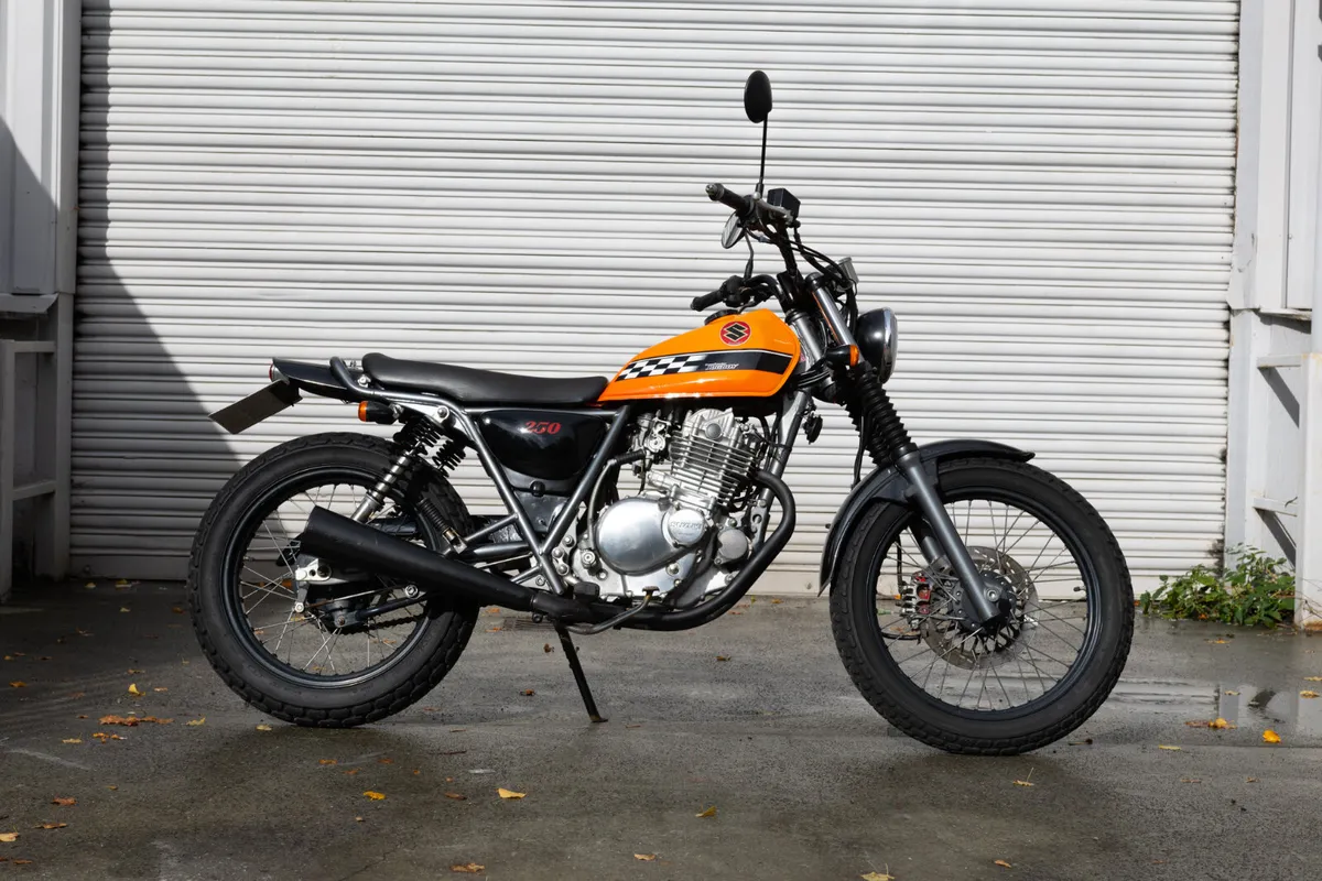 Suzuki Bigboy 250 2008 - Image 2