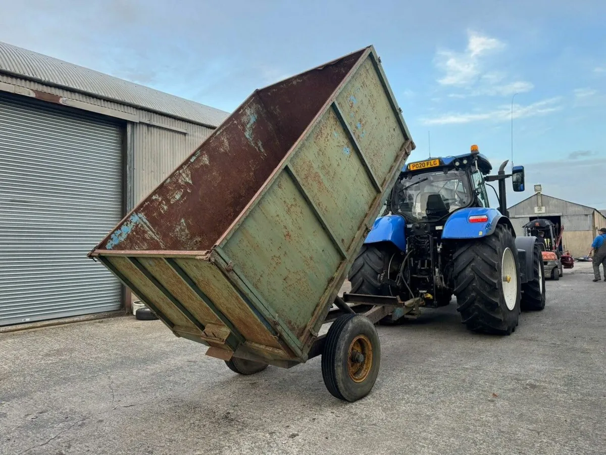 10ft x 6ft WEEKS DROPSIDE TIPPING GRAIN TRAILER - Image 2