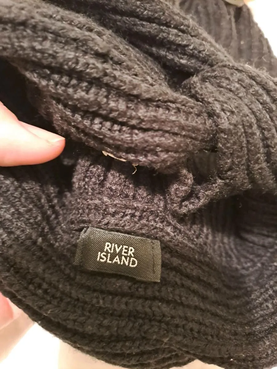 River Island hat - Image 3