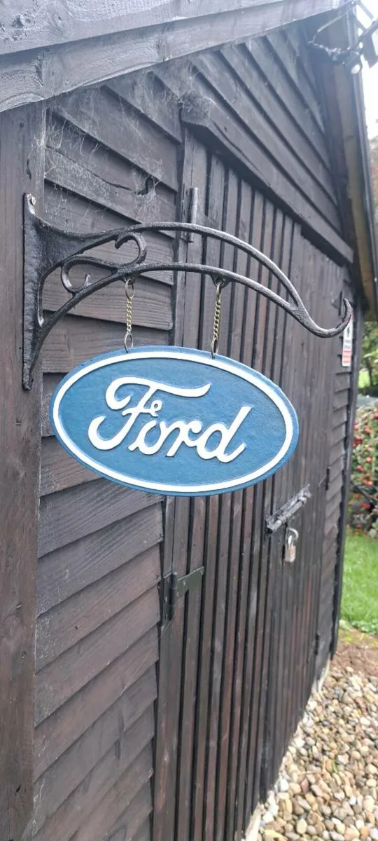 Ford hanging cast iron sign - Image 1