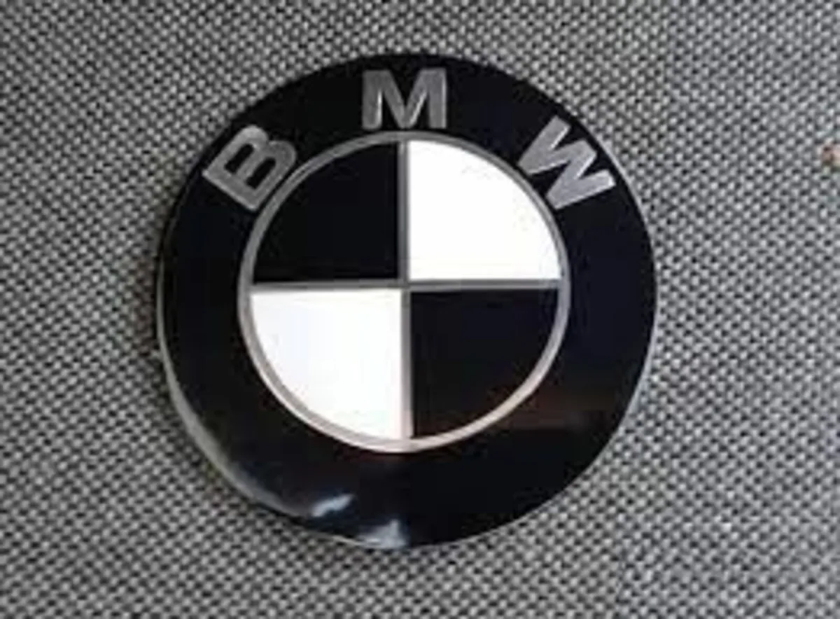 Bmw bonnet hood trunk badge 82mm