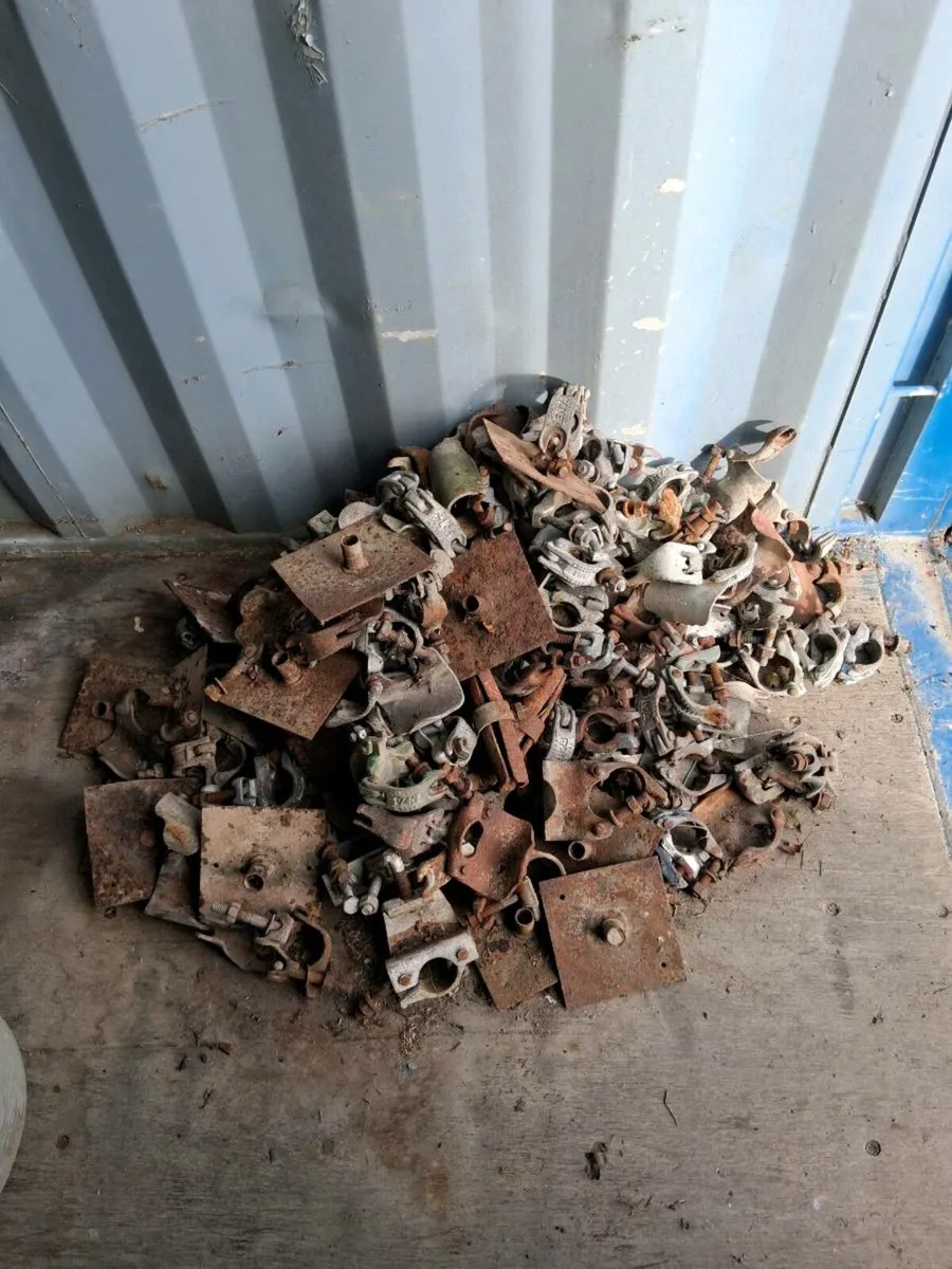 Scaffolding clips - Image 1