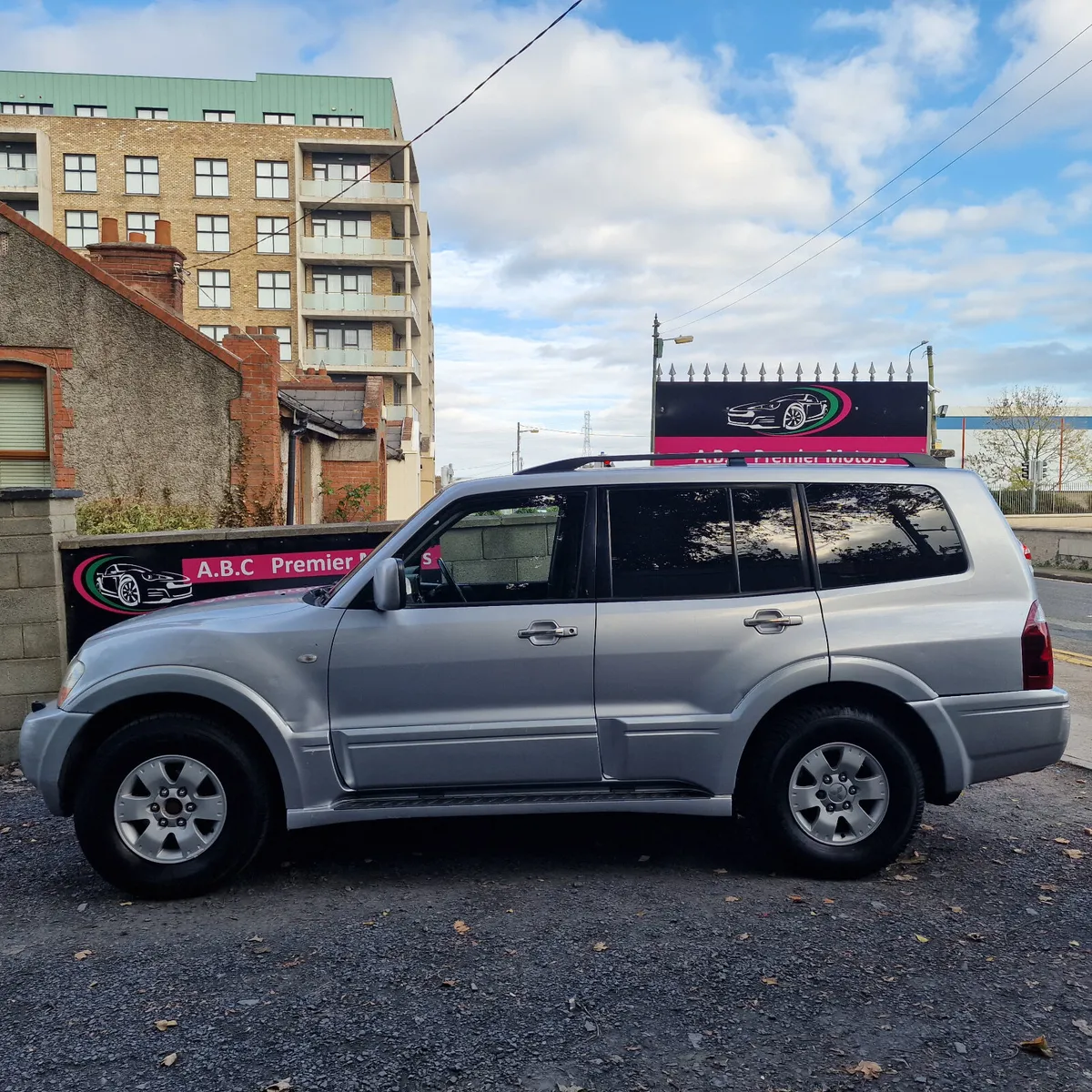 Mitsubishi Pajero 4x4 Doe 09/26 - Image 4