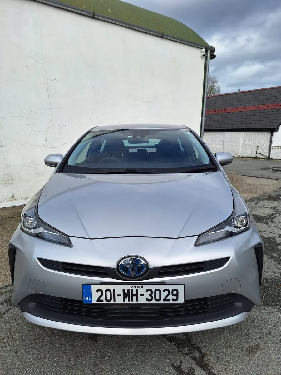 Toyota Prius 2020 - Image 2