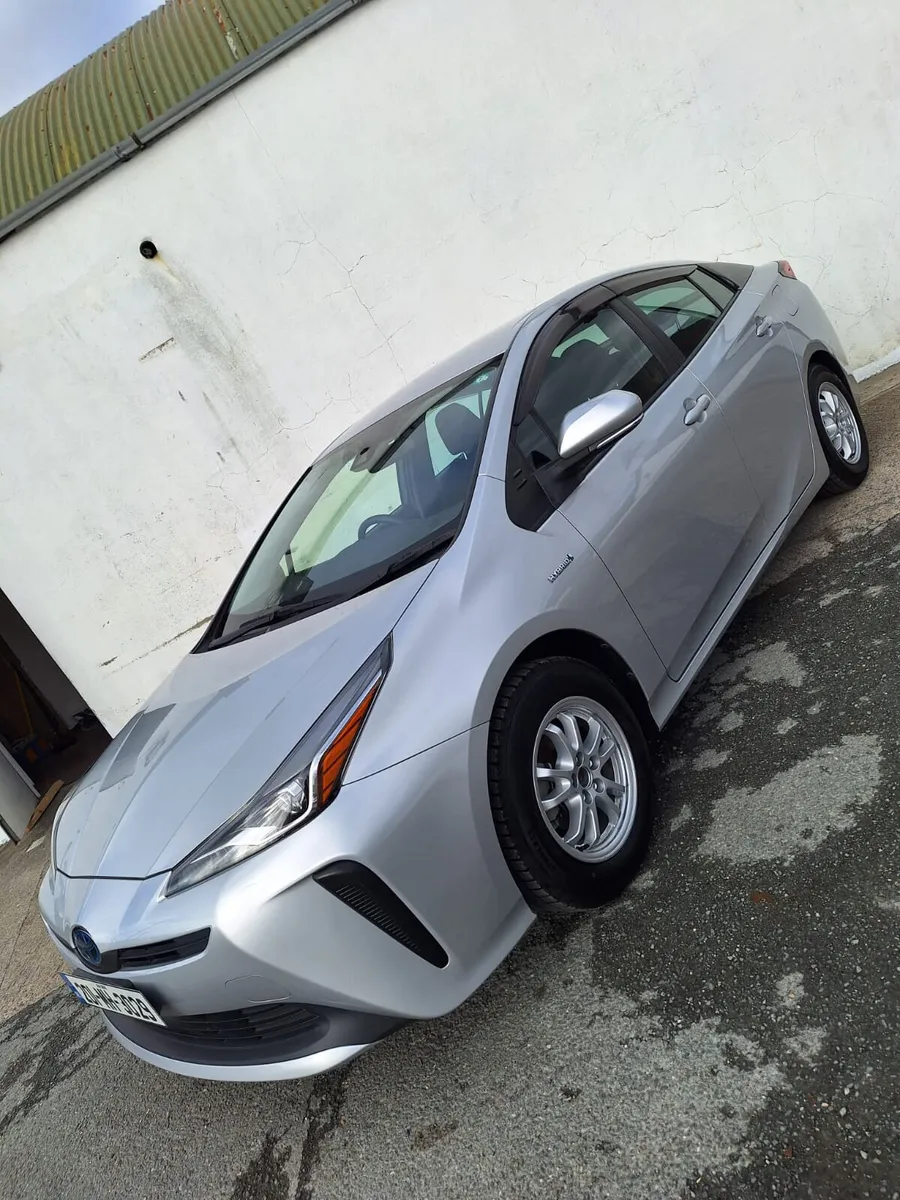 Toyota Prius 2020 - Image 1