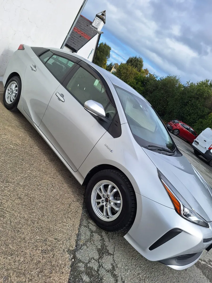 Toyota Prius 2020 - Image 3