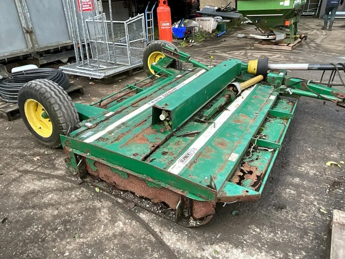 MAJOR 900T TRAILED GRASS TOPPER - Image 4
