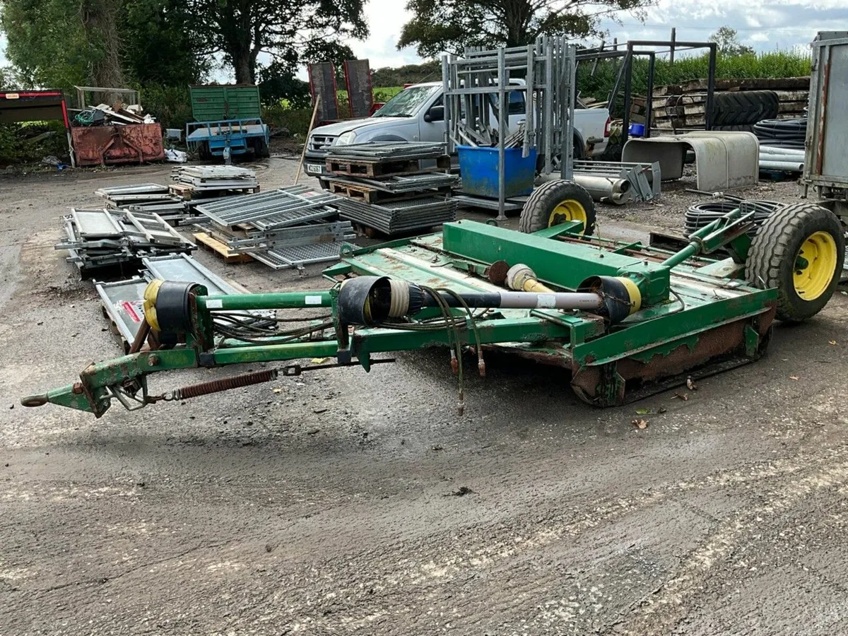 MAJOR 900T TRAILED GRASS TOPPER - Image 1