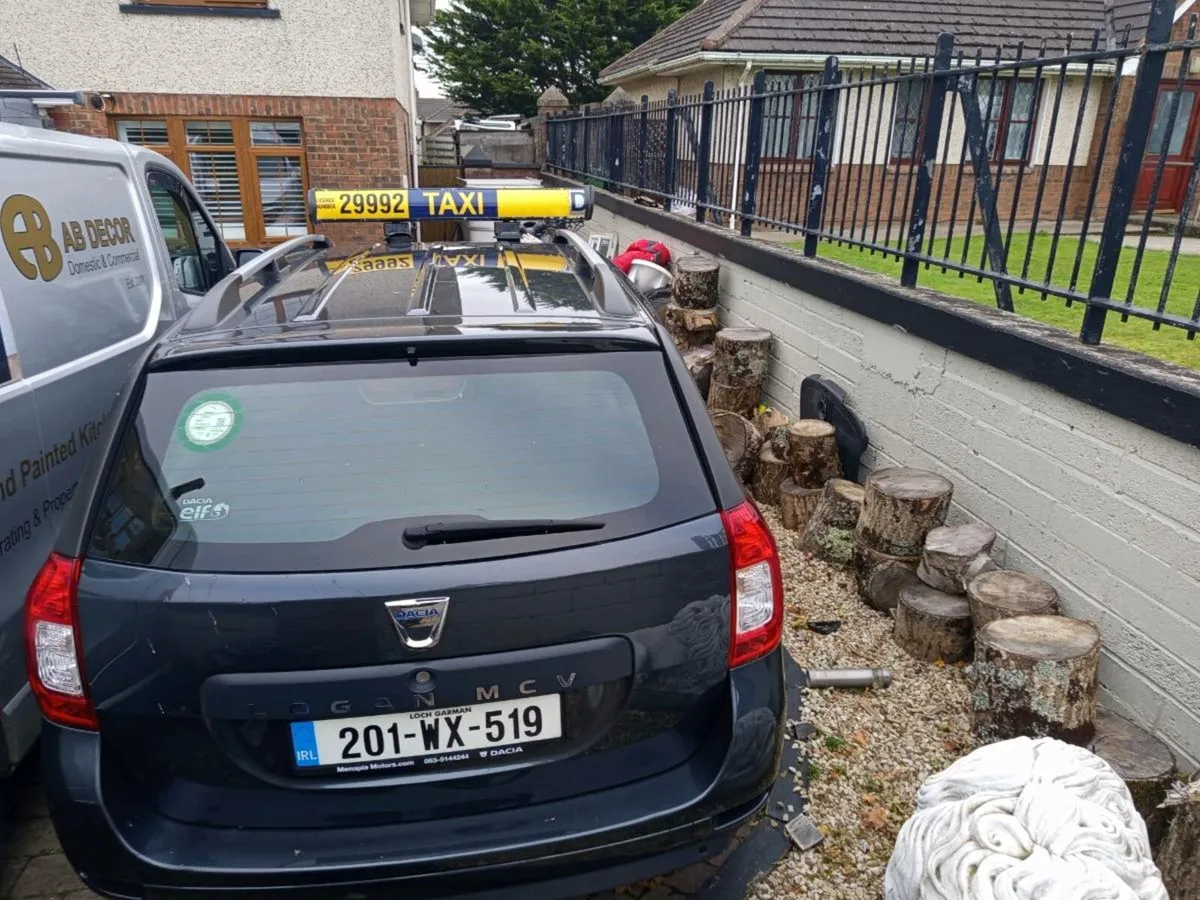Taxi - Image 3