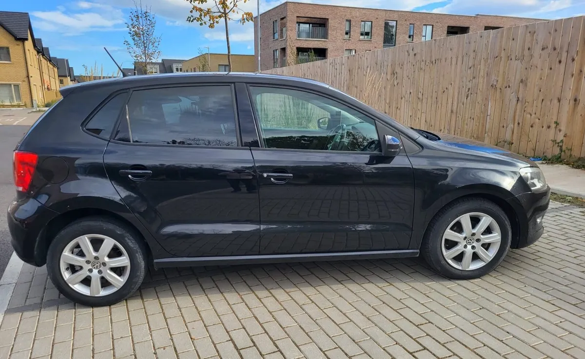 Automatic Volkswagen Polo -Price 6350 - Image 4