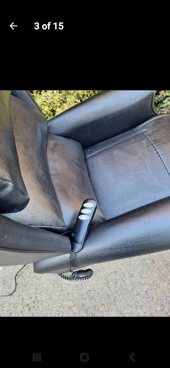 Electric riser recliner armchair - Image 3