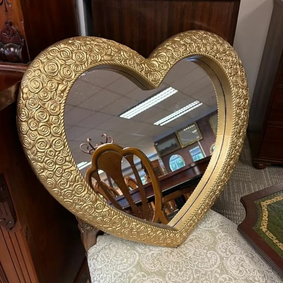 Heart shaped wall mirror