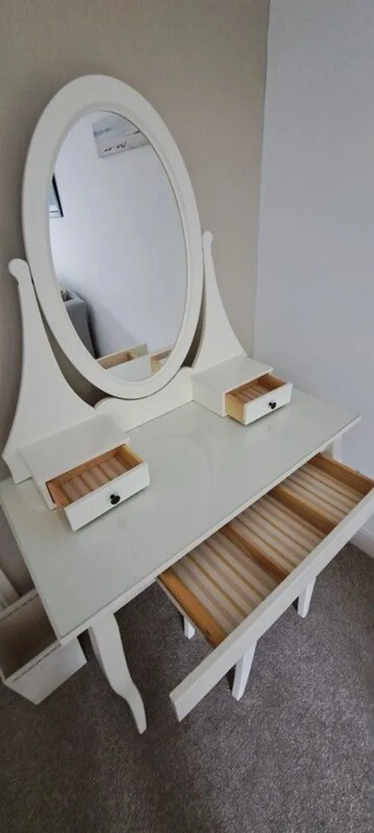 Dressing Table with mirror - Image 2