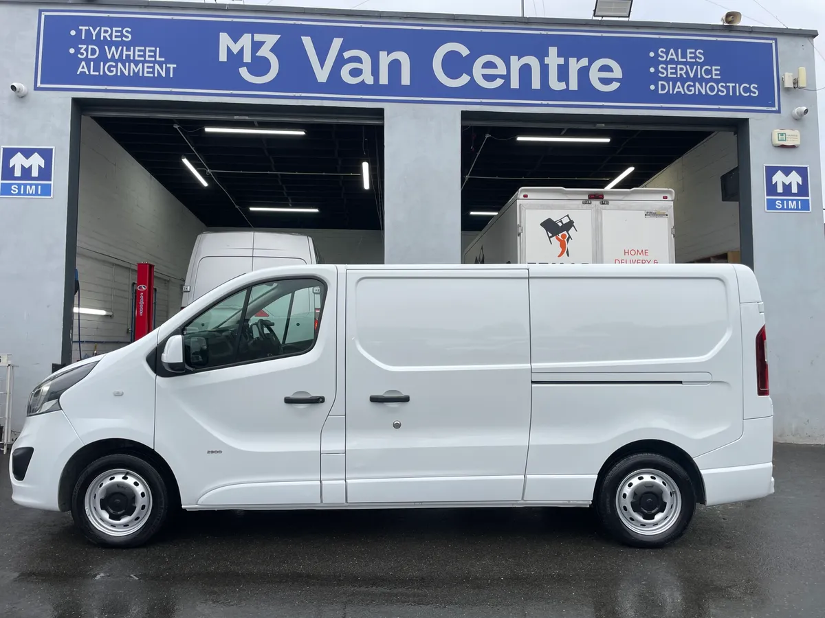 2017 (172) Vauxhall Vivaro Sportive 2900 CDTI - Image 3