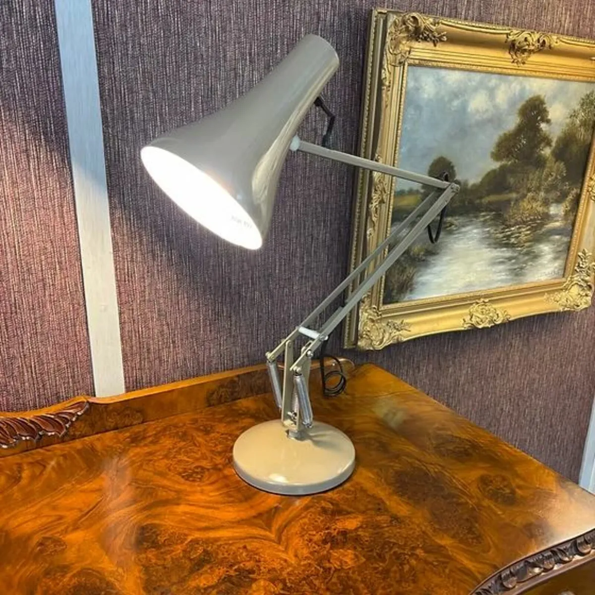 Beige telescope table lamp