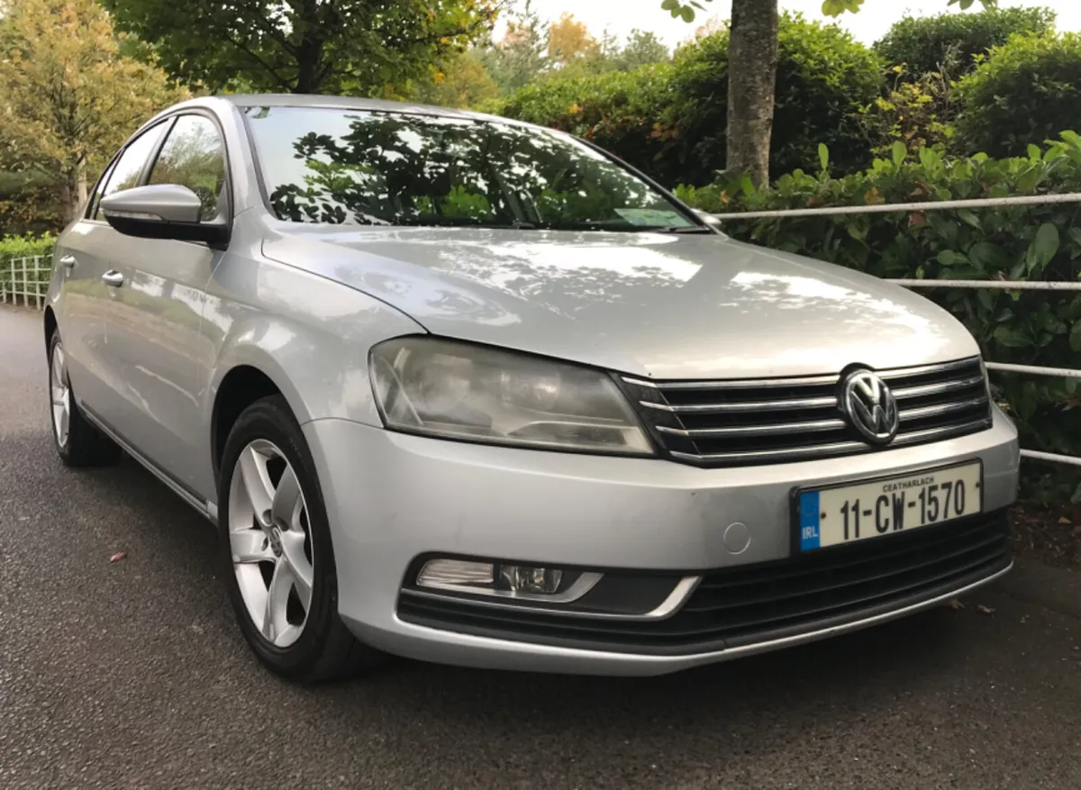 Volkswagen Passat 1.6 TDI TRENDLINE BLUEMOTION - Image 4