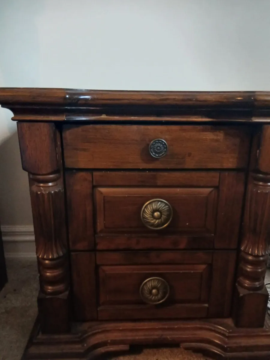 Mahogany Superking bedroom set - Image 2