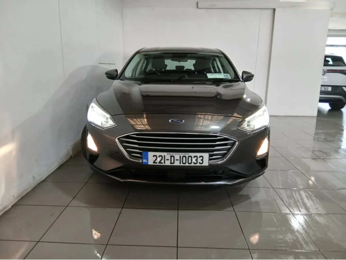 Ford Focus ZETEC EDITION 1.5 TD 120 FULL SERVICE H - Image 2