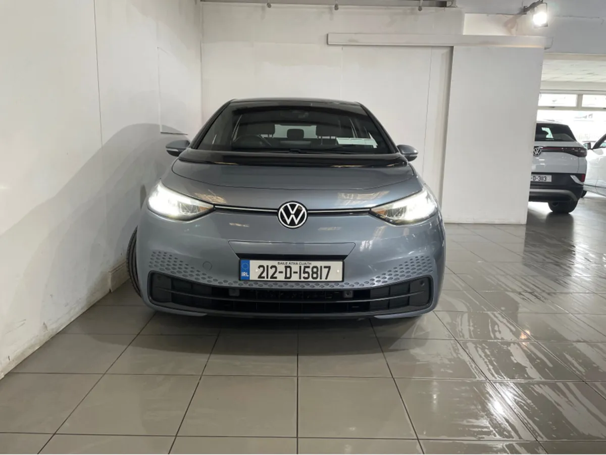 Volkswagen ID.3 PRO 107 KW LIFE 58KWH 145HP 5DR AU - Image 2