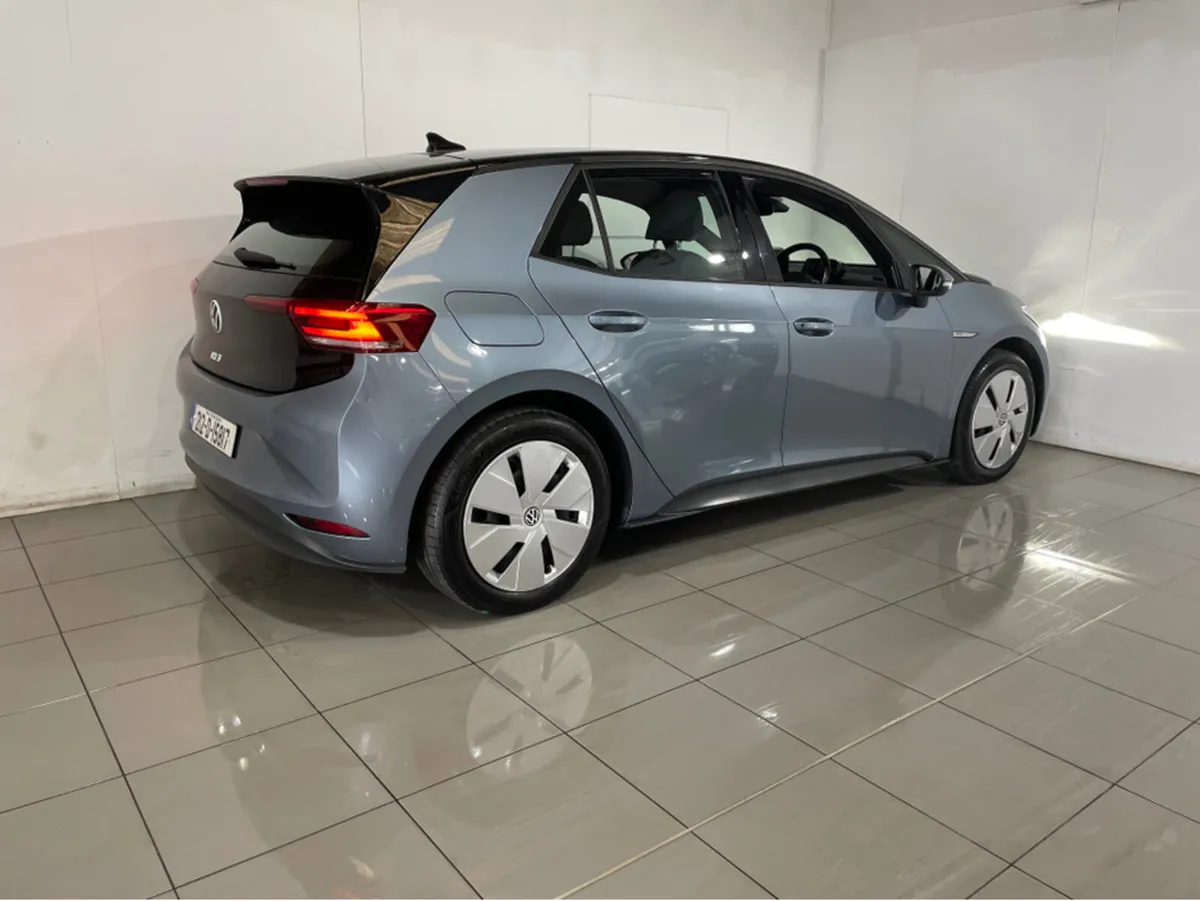 Volkswagen ID.3 PRO 107 KW LIFE 58KWH 145HP 5DR AU - Image 3