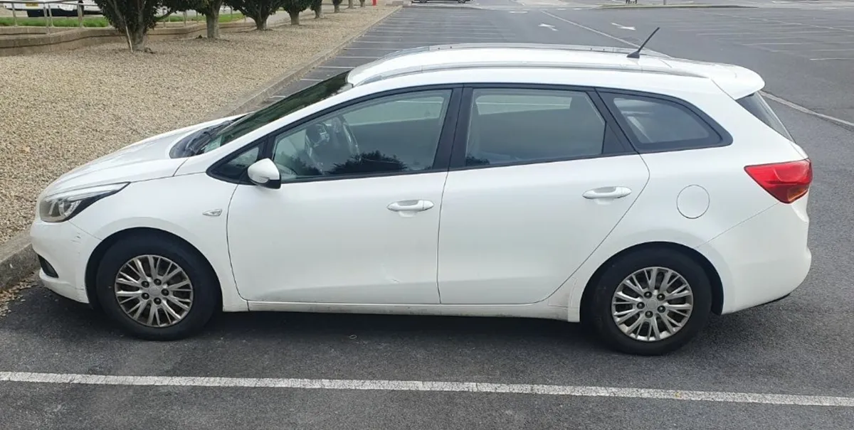 Kia Ceed 2015 - Image 4