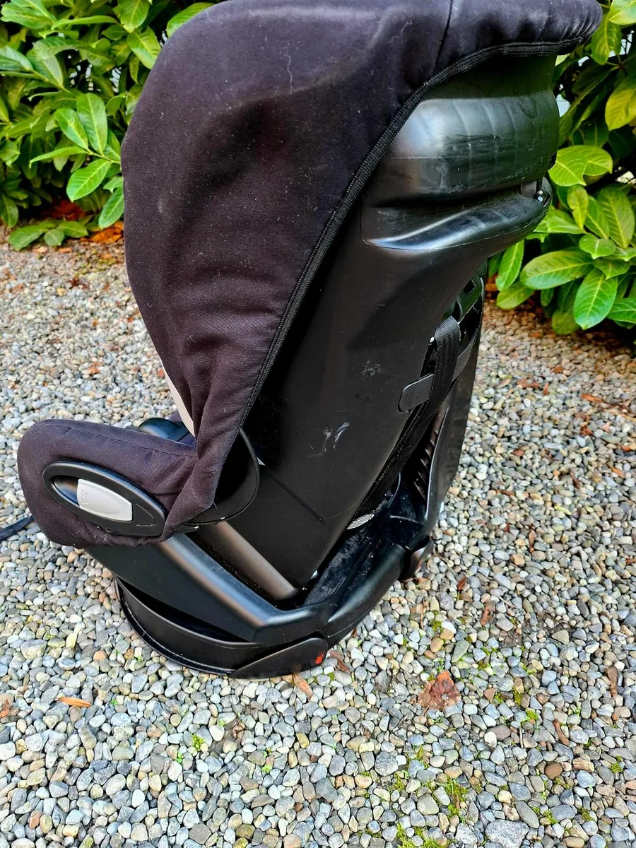 **Immaculate** Baby Car seat age 1-5 - Image 3