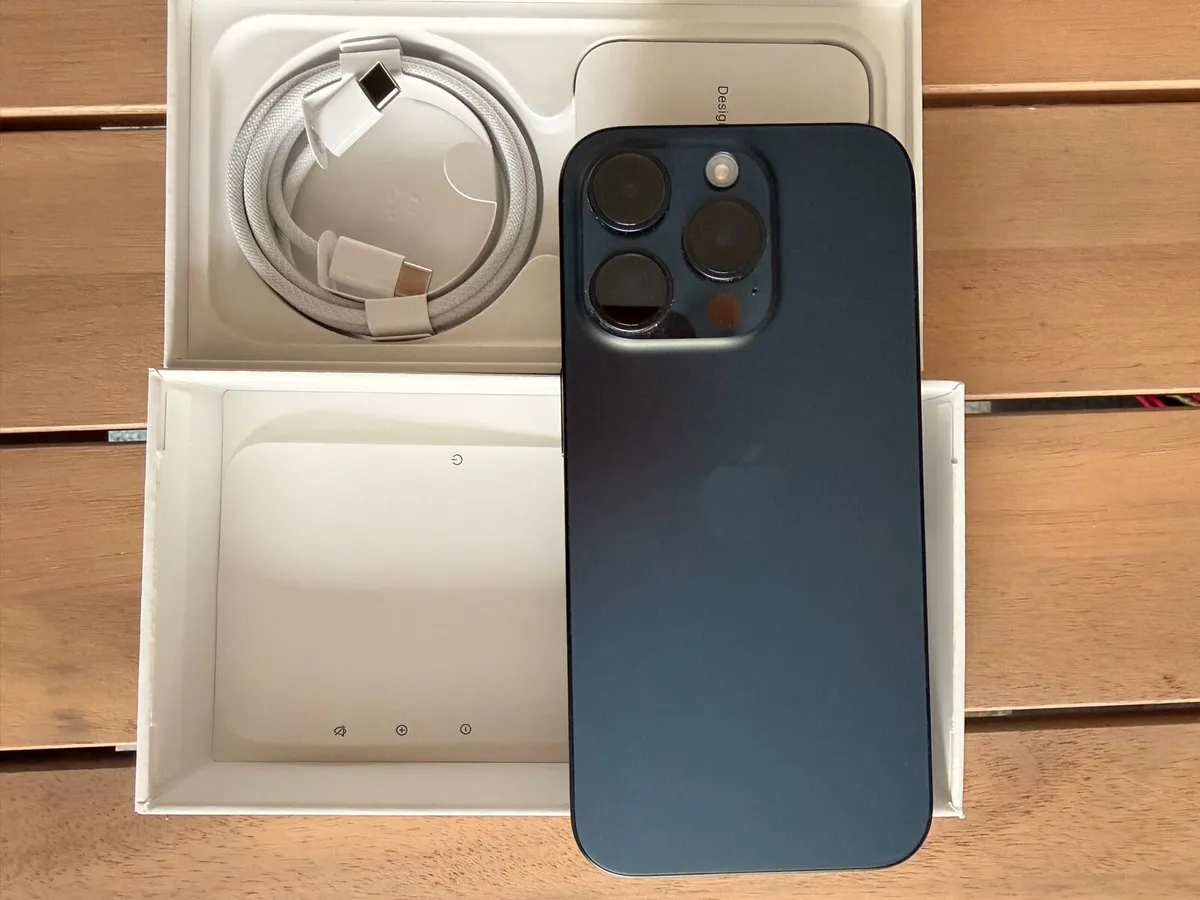 iPhone 15 Pro (512GB) Titanium Blue - Image 4