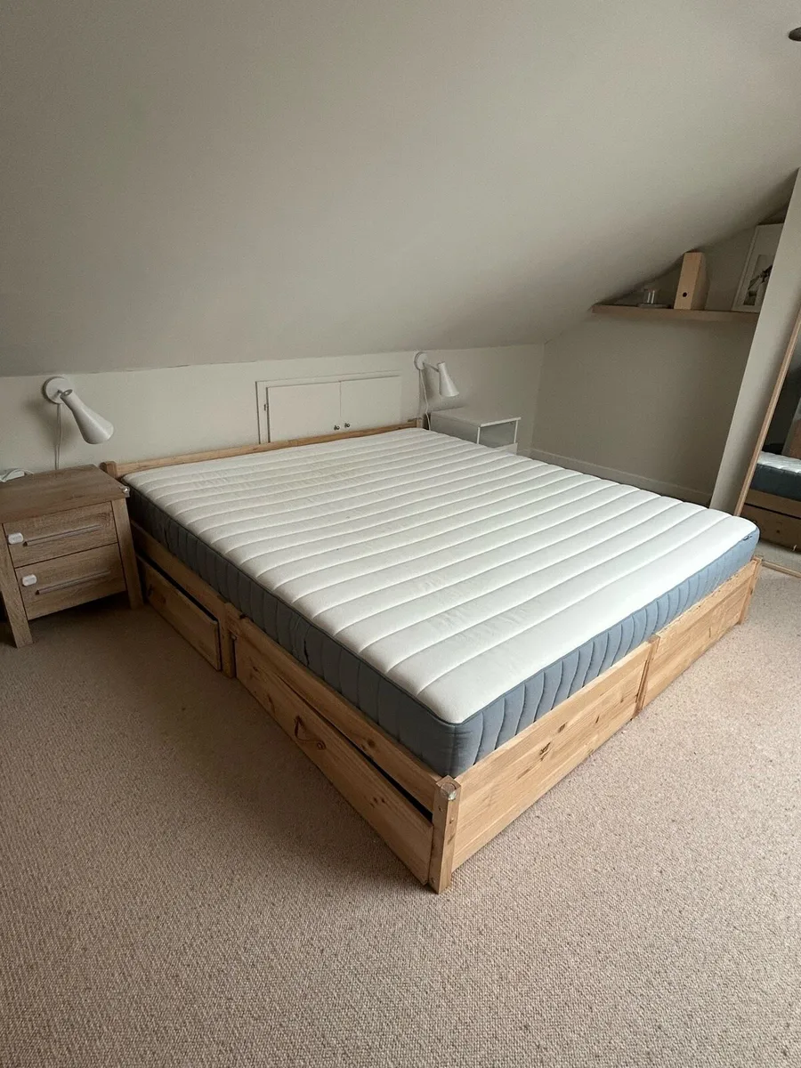 Super king wood bed with mattress - Image 1