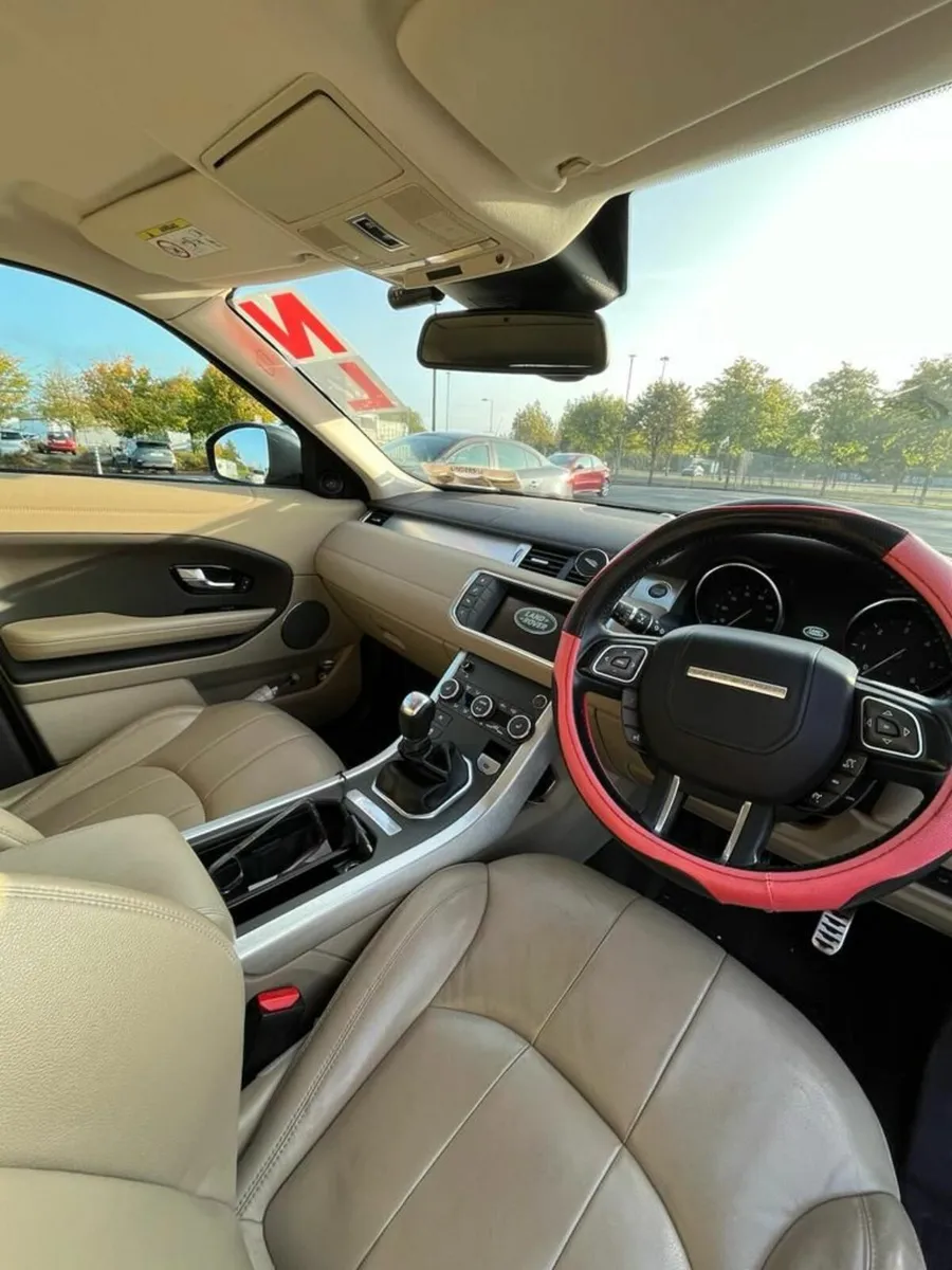 Land Rover Range Rover Evoque Evoque ED4 SE Tech 2 - Image 3