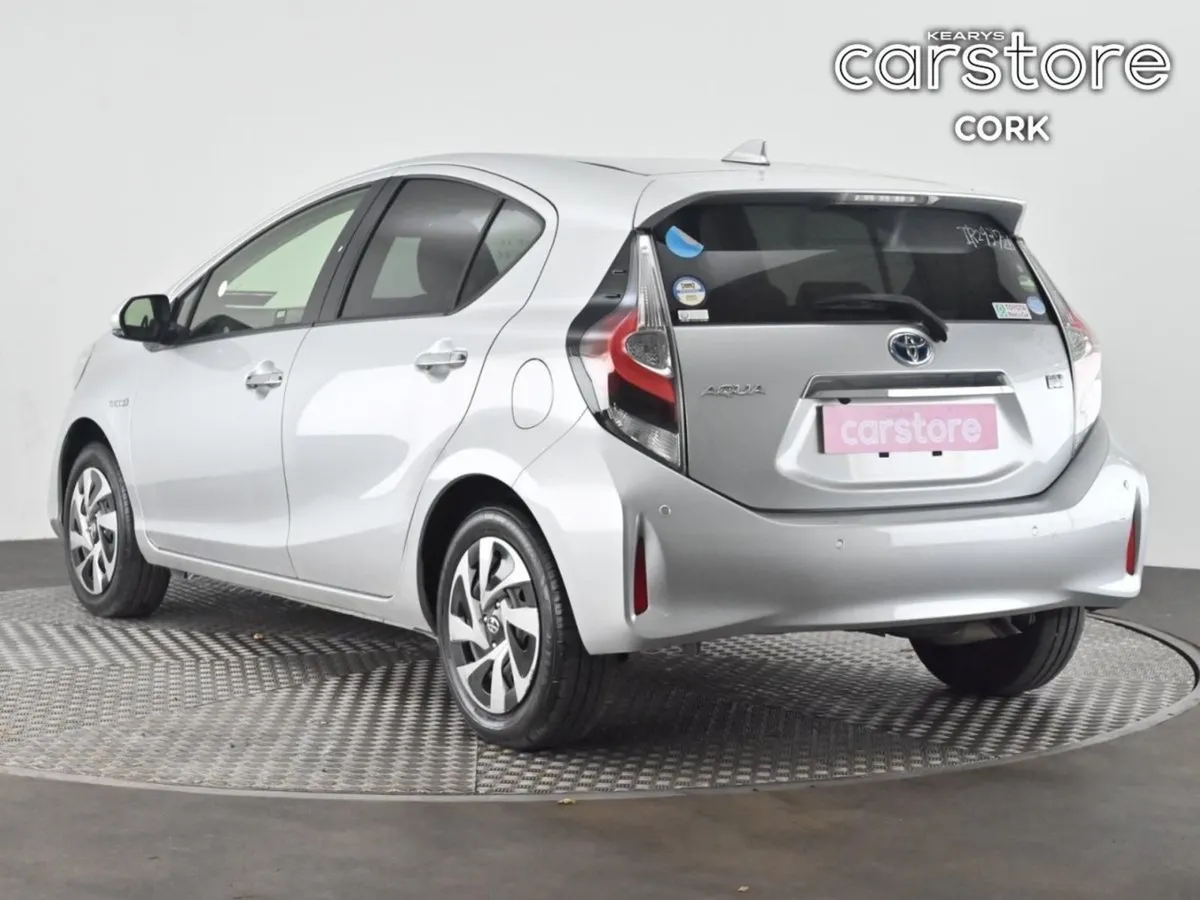 Toyota Aqua 1.8 Hybrid Auto - Image 4