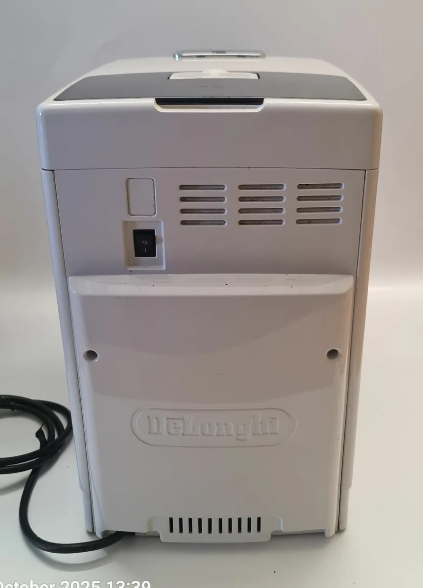 DeLonghi Dinamica Automatic Coffee Machine - Image 2
