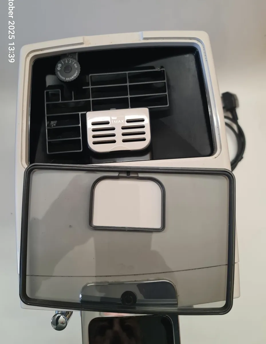 DeLonghi Dinamica Automatic Coffee Machine - Image 4