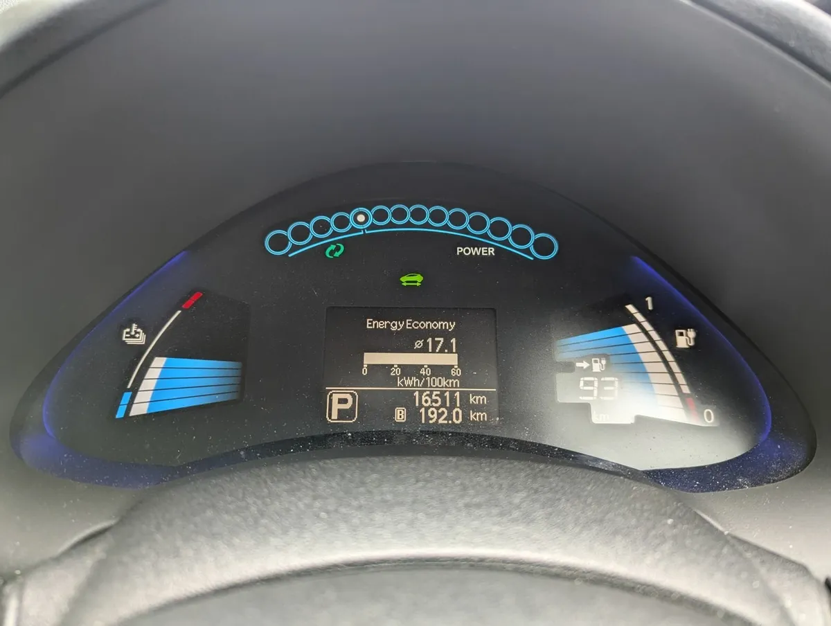 Nissan Leaf 2017 EV low mileage - Image 2