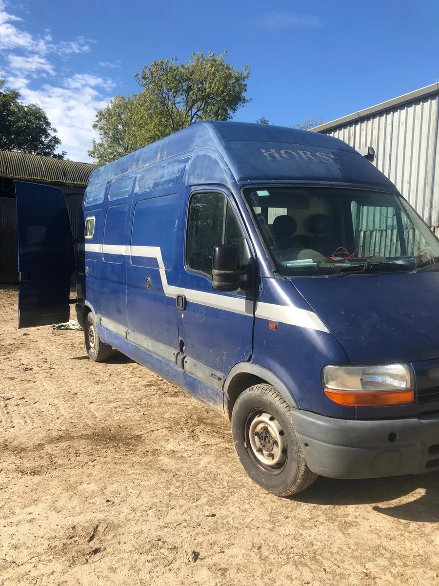 Renault master horse van - Image 3