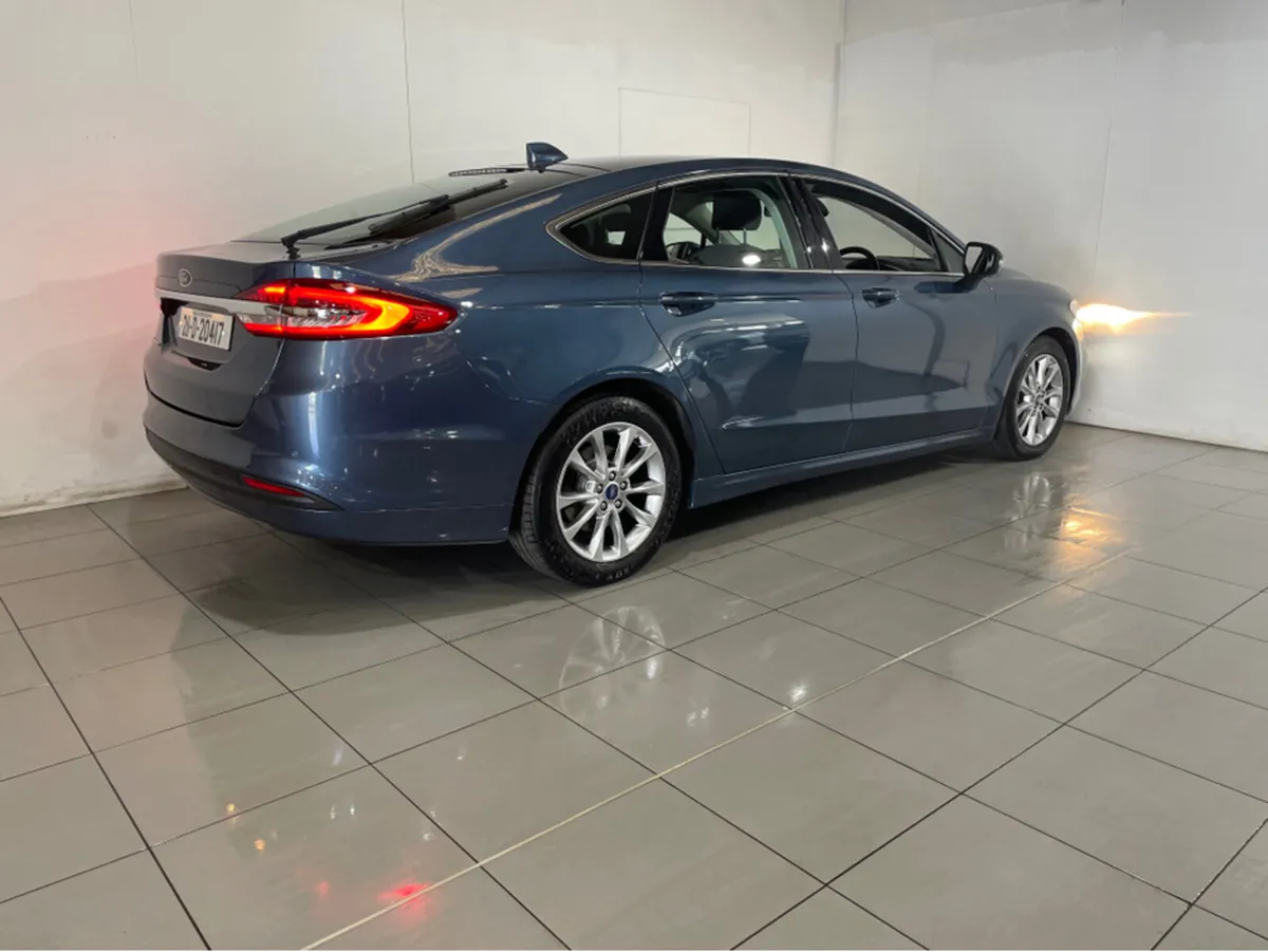 Ford Mondeo ZETEC 5DR 2.0 TD 150BHP FULL SERVICE H - Image 3