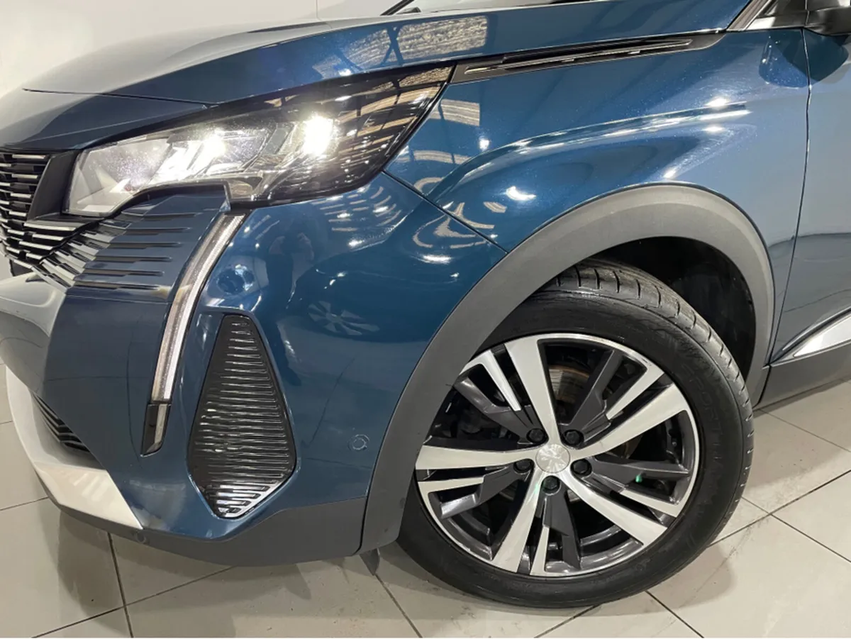 Peugeot 5008 ALLURE 1.5 BLUE DIESEL AUTOMATIC FULL - Image 4