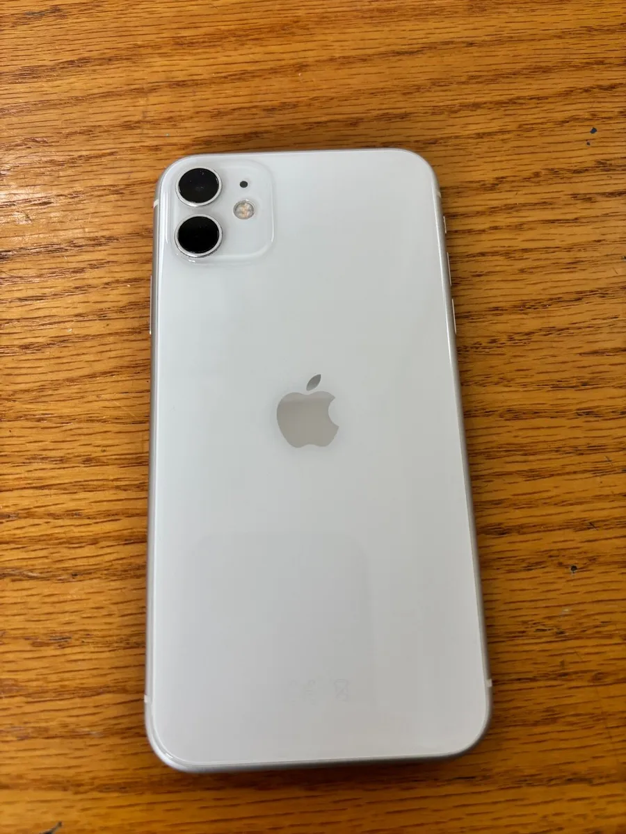 IPhone 11 - Image 2