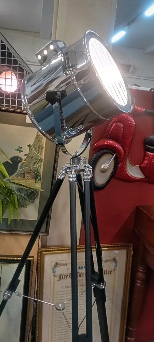 Modern Decorative Tripod Lamp - Image 2