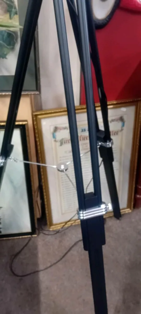 Modern Decorative Tripod Lamp - Image 3