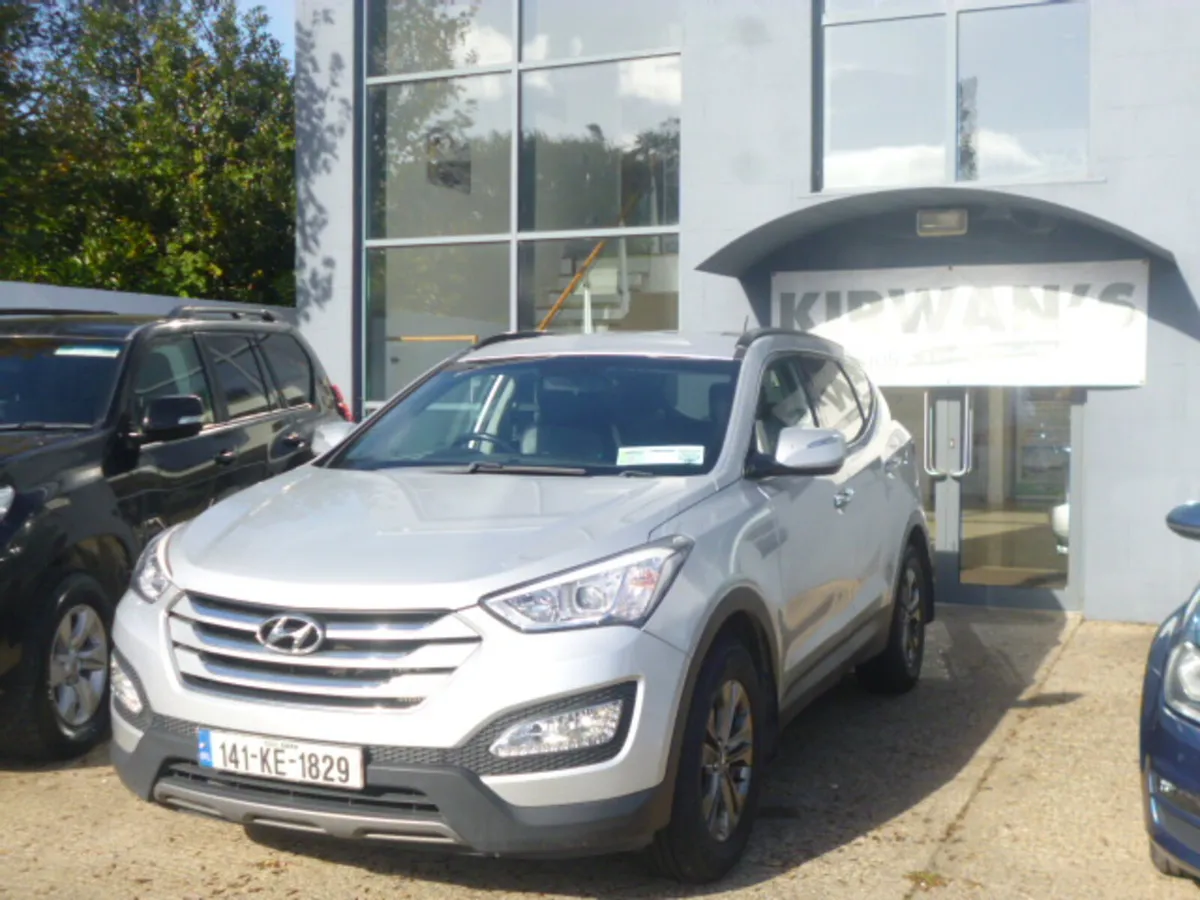 Hyundai Santa Fe 2.2L CRDi 4WD Sp Edition 7 seats - Image 3