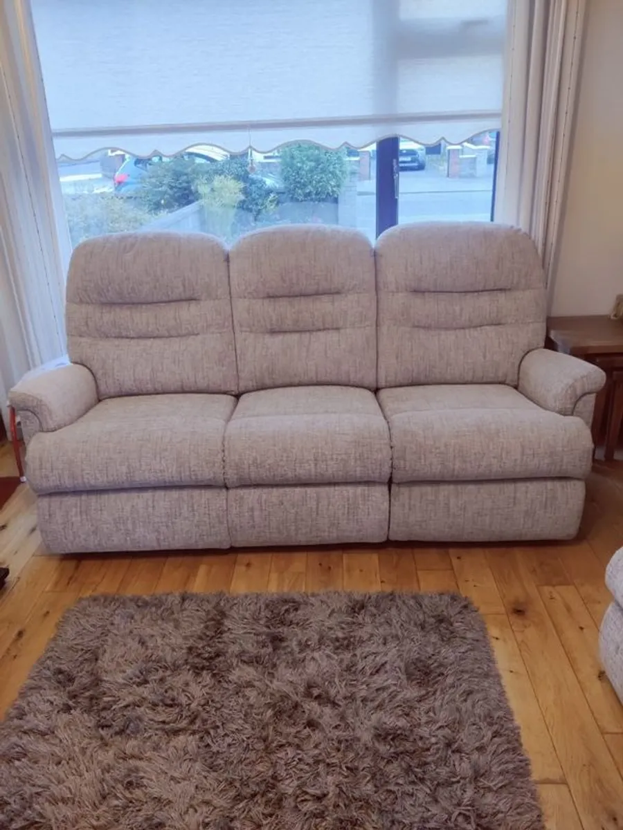 3 and 2 Seater Recliners Suite (sofa) - Image 1