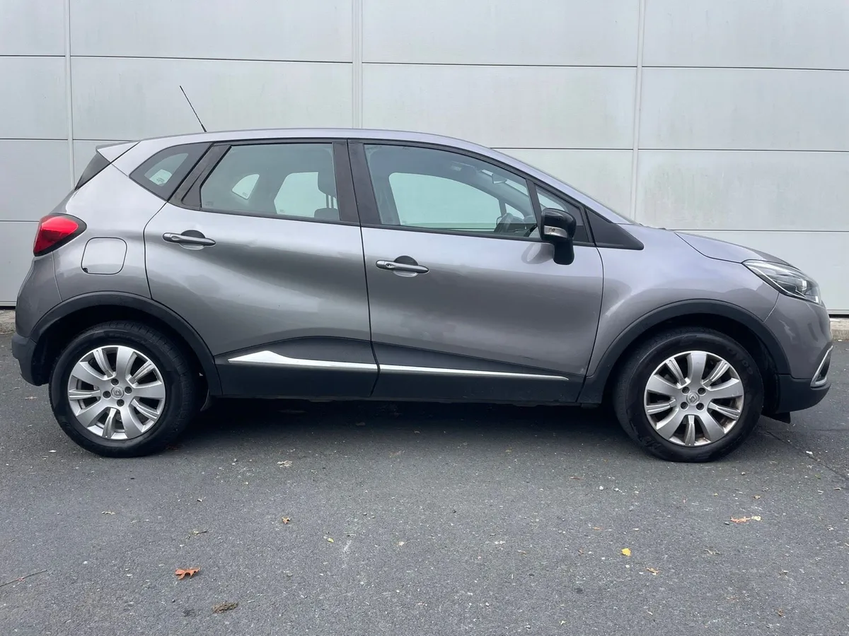 2017 Renault Captur NEW NCT 1.5 diesel - Image 4