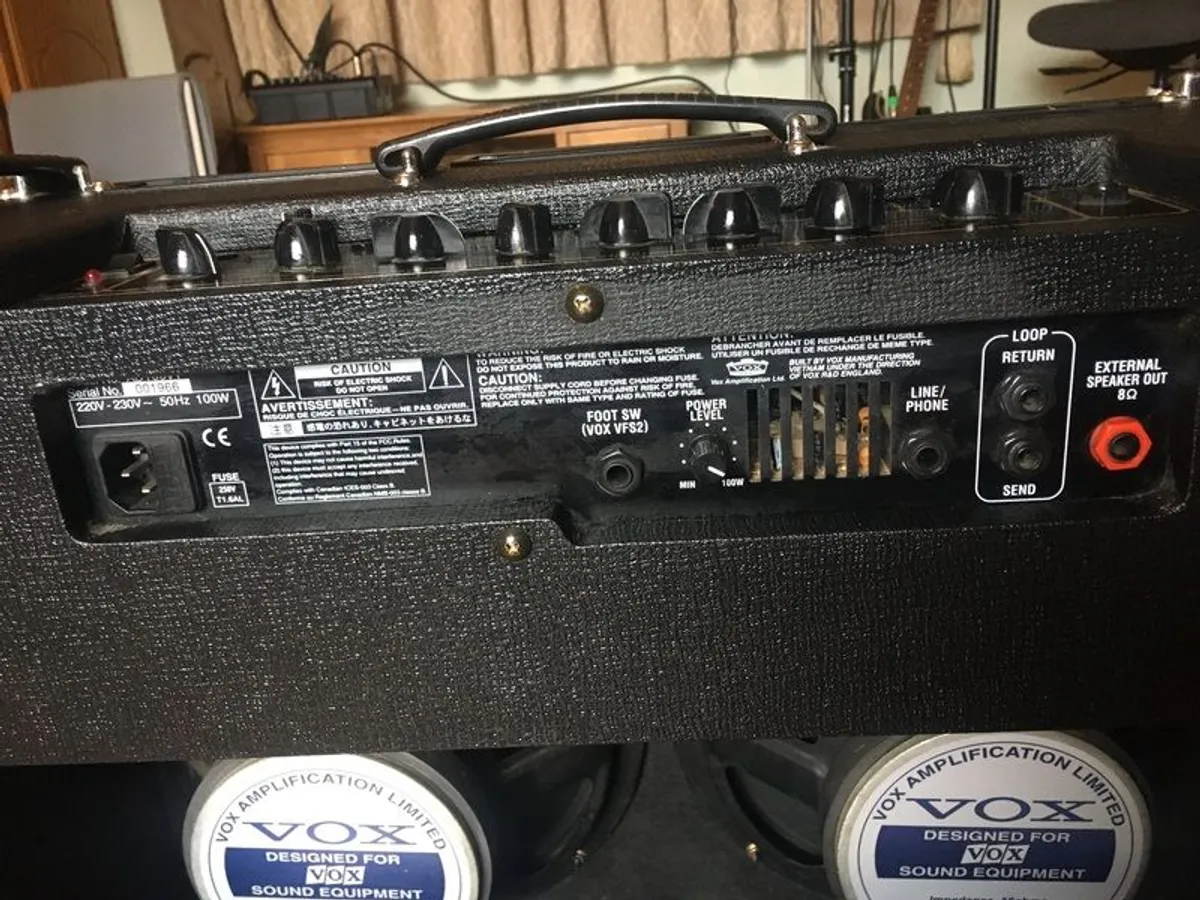 VOX amplifier in good condition - Image 3